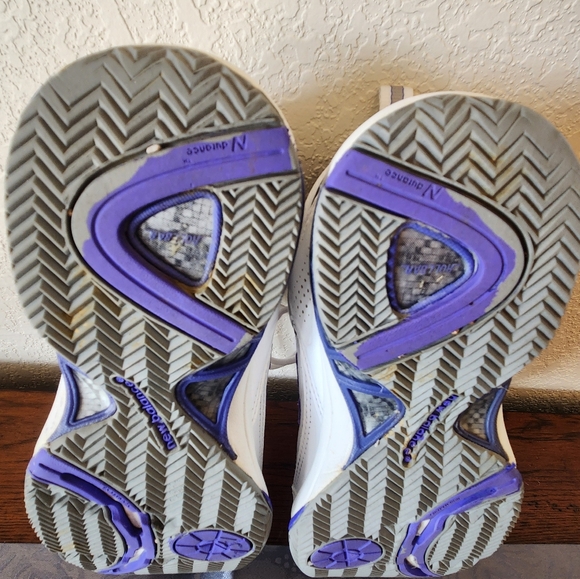 New Balance 806 Women's - Picture 12 of 13